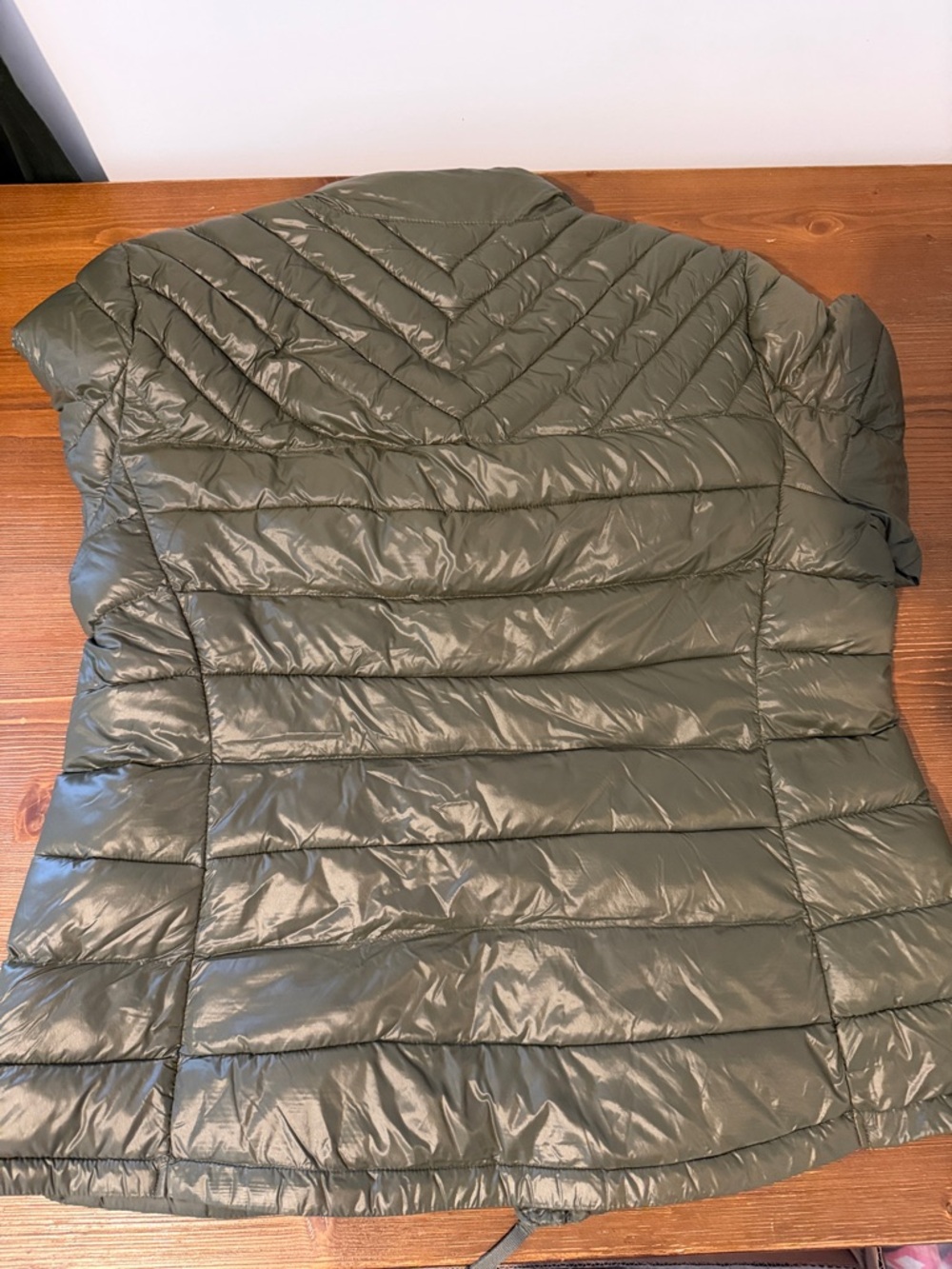 GAP Primaloft Cold Control Lite
Puffer Jacket Size XL EUC - Picture 7 of 8